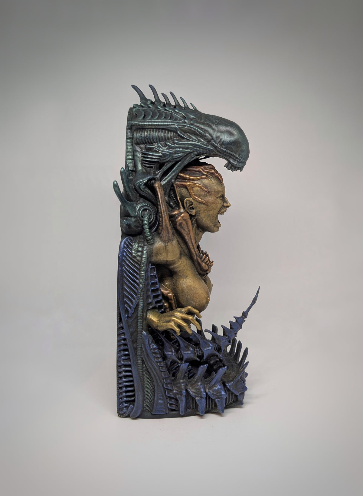 Alien Covenant Xenomorph 3D Resin Sculpture Hand Painted 11.42" (29 cm) Sci-Fi Art