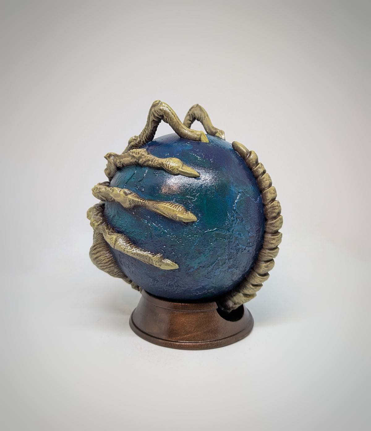 Alien Facehugger Globe 3D Resin Sculpture Hand Painted 6.7" (17 cm)