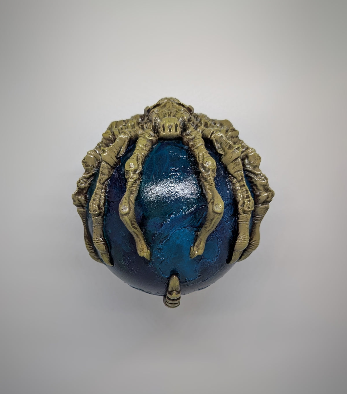 Alien Facehugger Globe 3D Resin Sculpture Hand Painted 6.7" (17 cm)