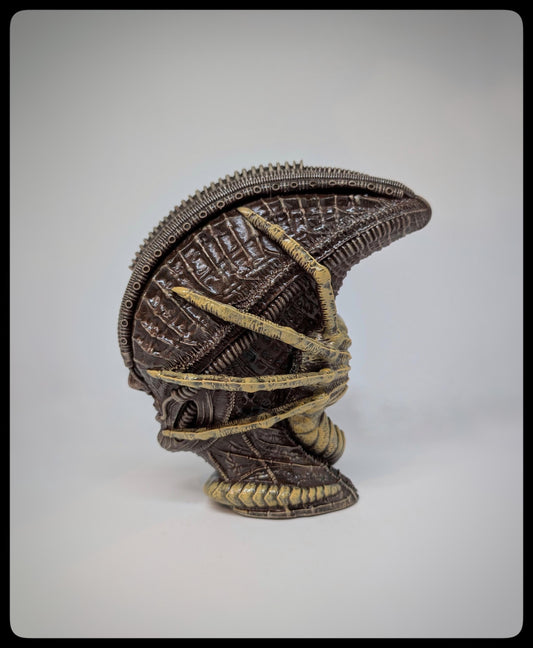 Alien Head Facehugger 3D Resin Sculpture Height 6.9" (17.5 cm/175 mm)