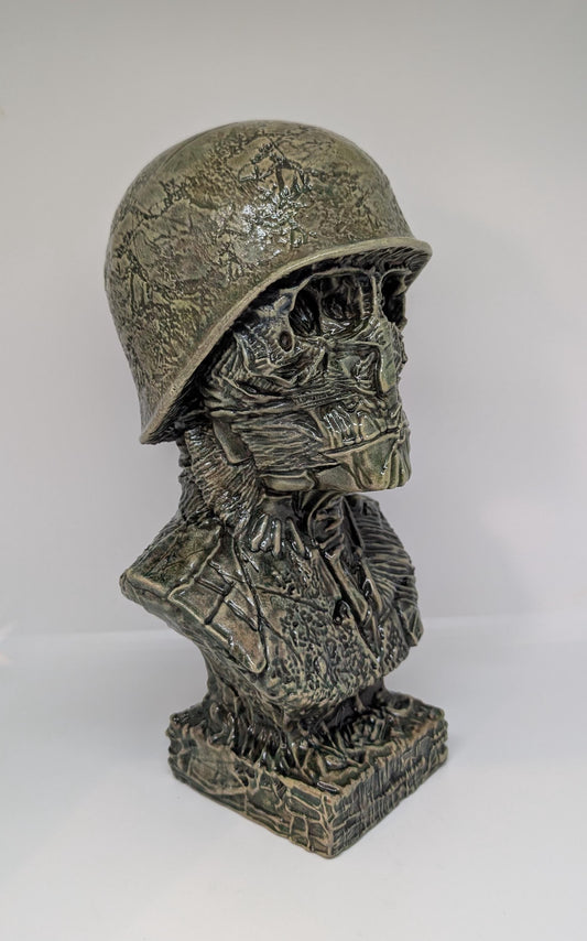 Beksinski-Inspired Sculpture Soldier KO 1985 / 3D Resin / Height 11.4 in
