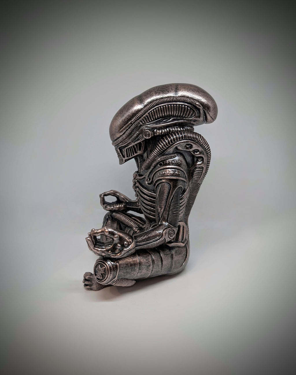 Inspired H.R. Giger Alien Xenomorph Figure 9in (23 cm) 3D Resin