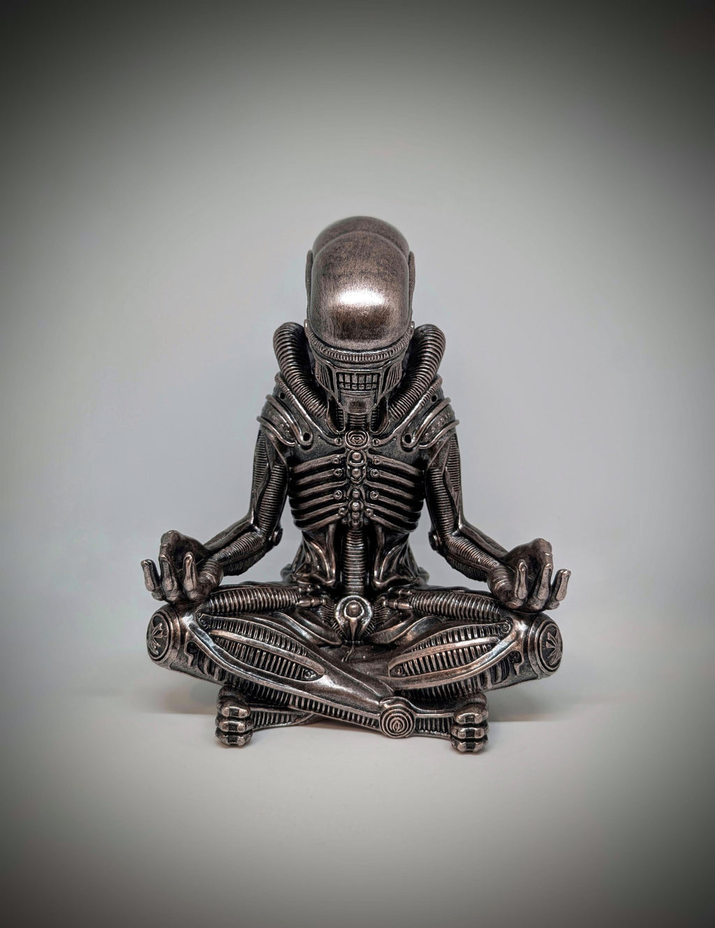 Inspired H.R. Giger Alien Xenomorph Figure 9in (23 cm) 3D Resin