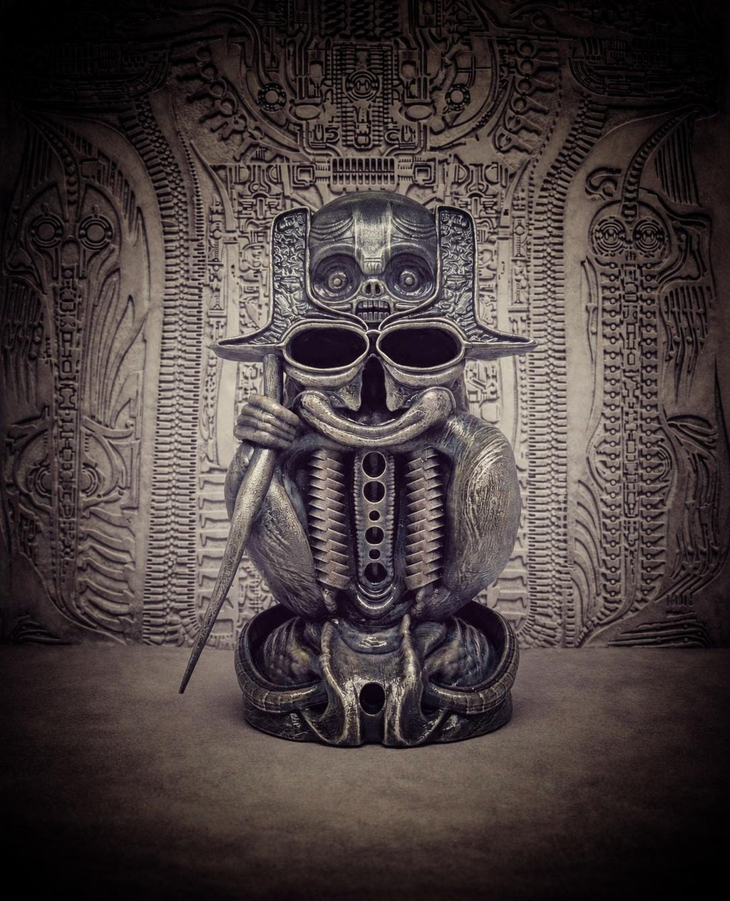 Inspired by H.R.Giger - NY City XVII Crowley 1981 Resin Sculpture 11.2in (28.5cm/285mm)