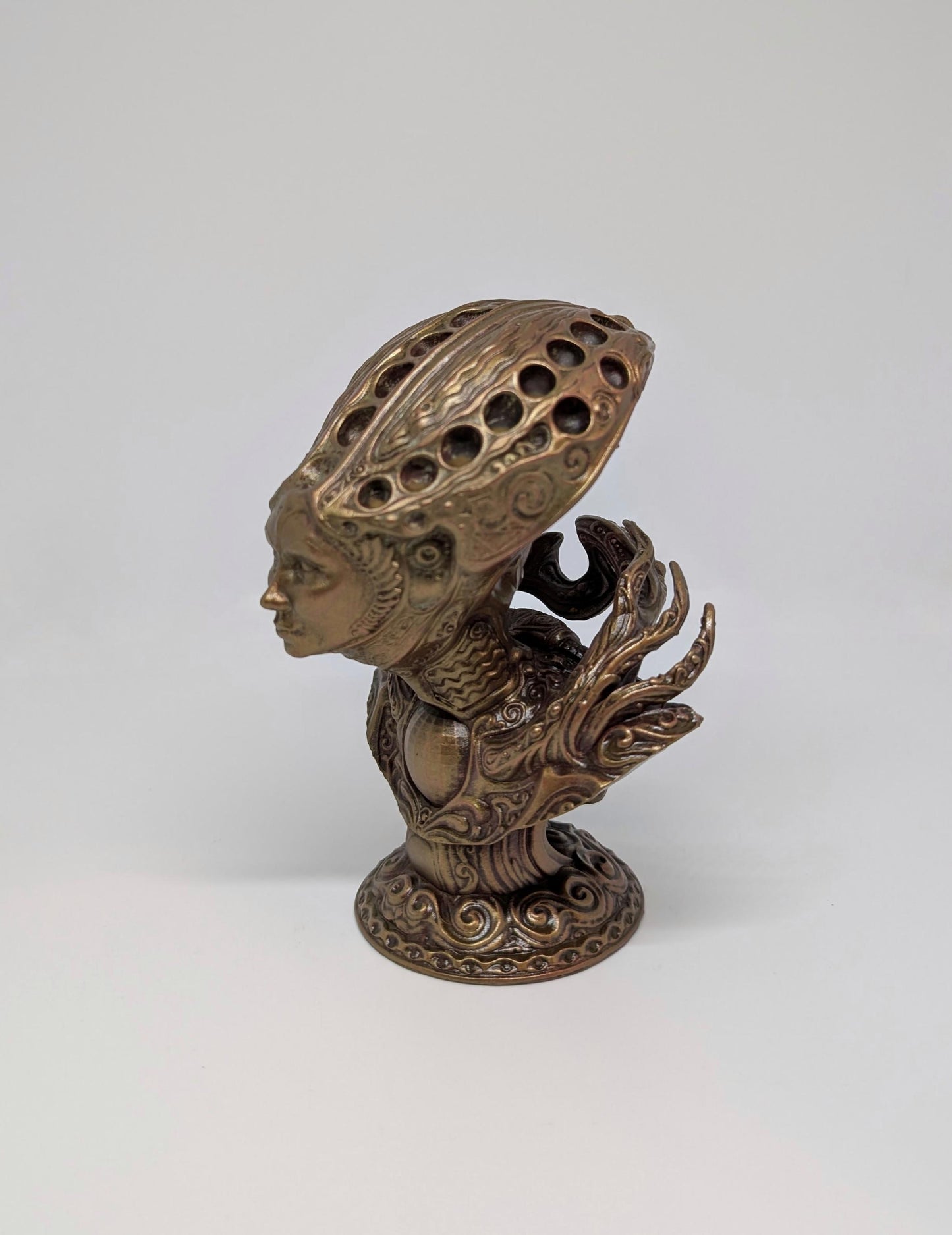 Inspired Frank Herbert's Dune Queen 3D Resin Sculpture / Height 5.5" (14 cm / 140 mm)