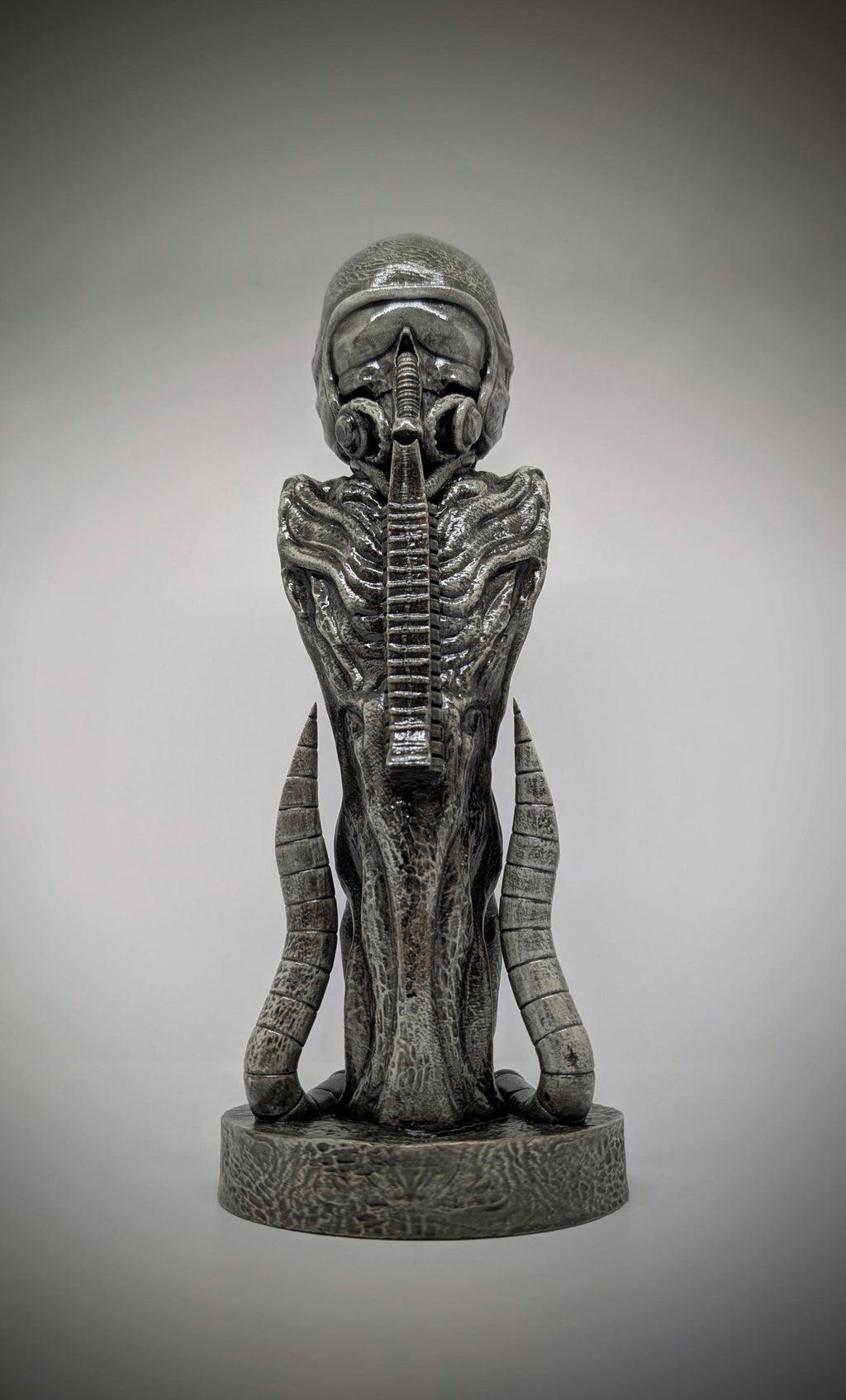Inspired by H.R. Giger – Pilot 3D Resin Figure 12in (30.5cm /305mm) Design by Carlito Brigante