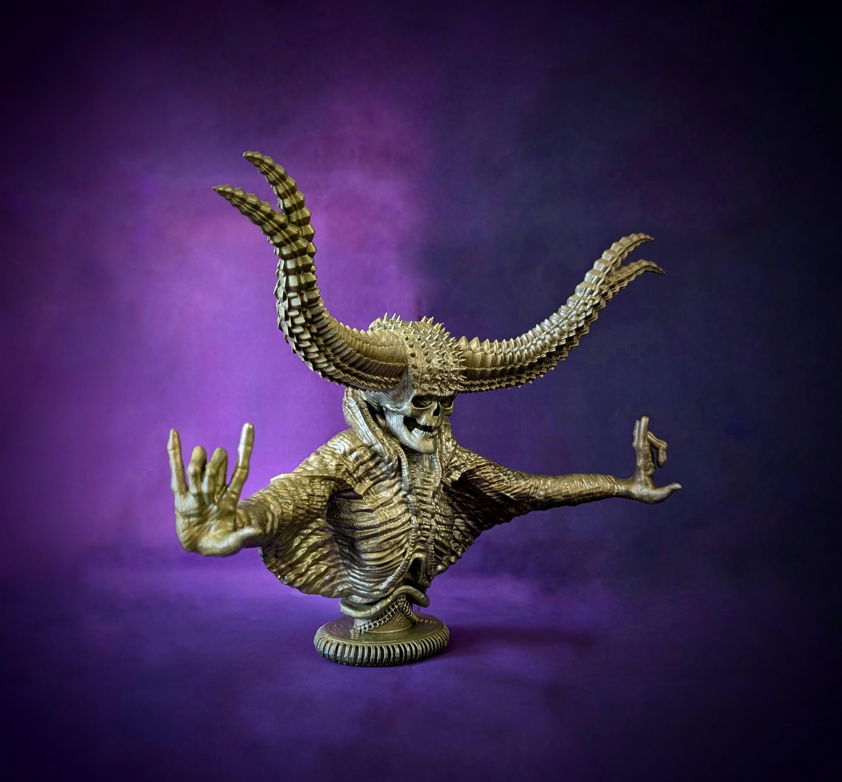 Inspired by H.R. Giger – Dead Star / design Carlito Brigante / 3D resin sculpture height 9 in (23 cm/230mm)