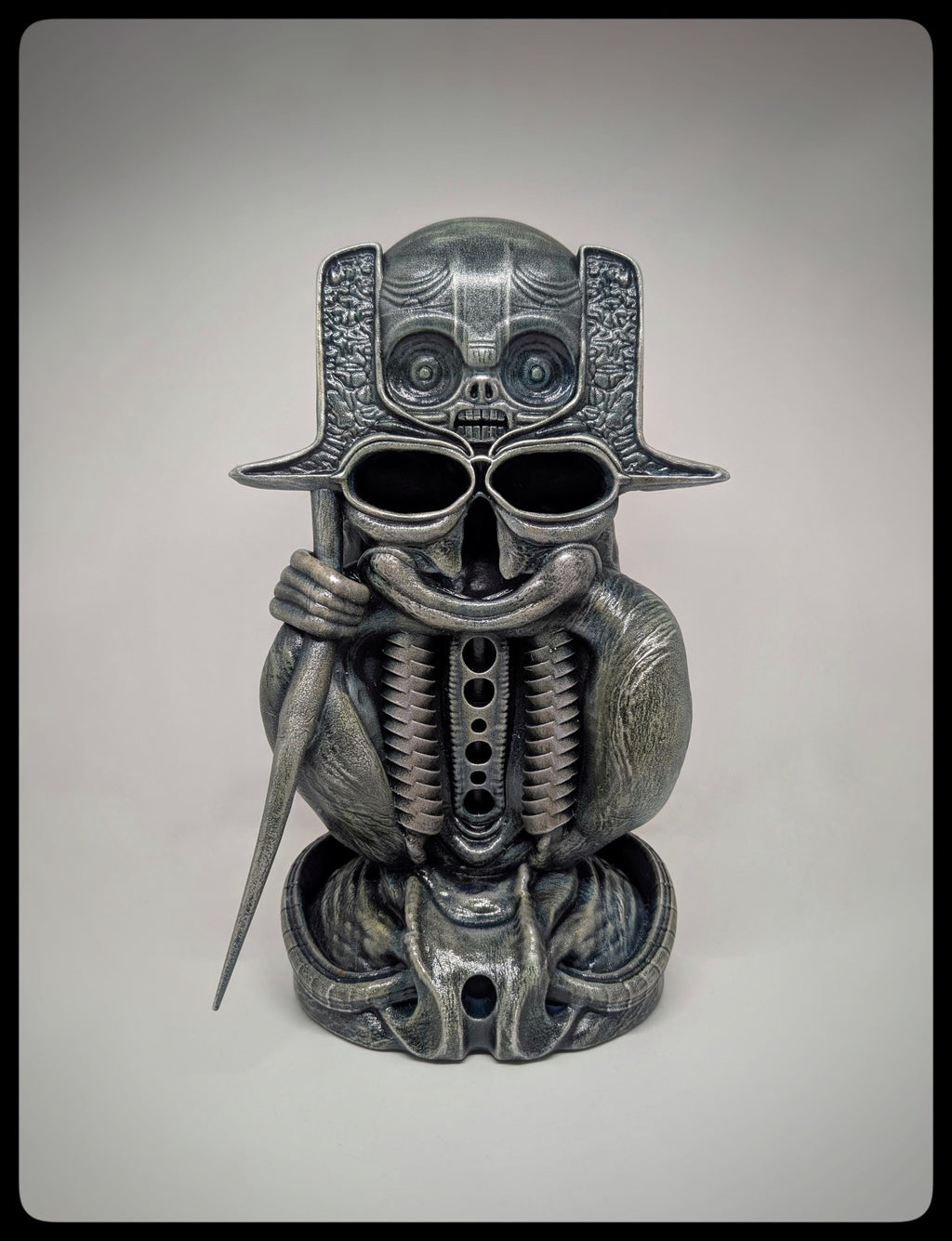 Inspired by H.R.Giger - NY City XVII Crowley 1981 Resin Sculpture 11.2in (28.5cm/285mm)