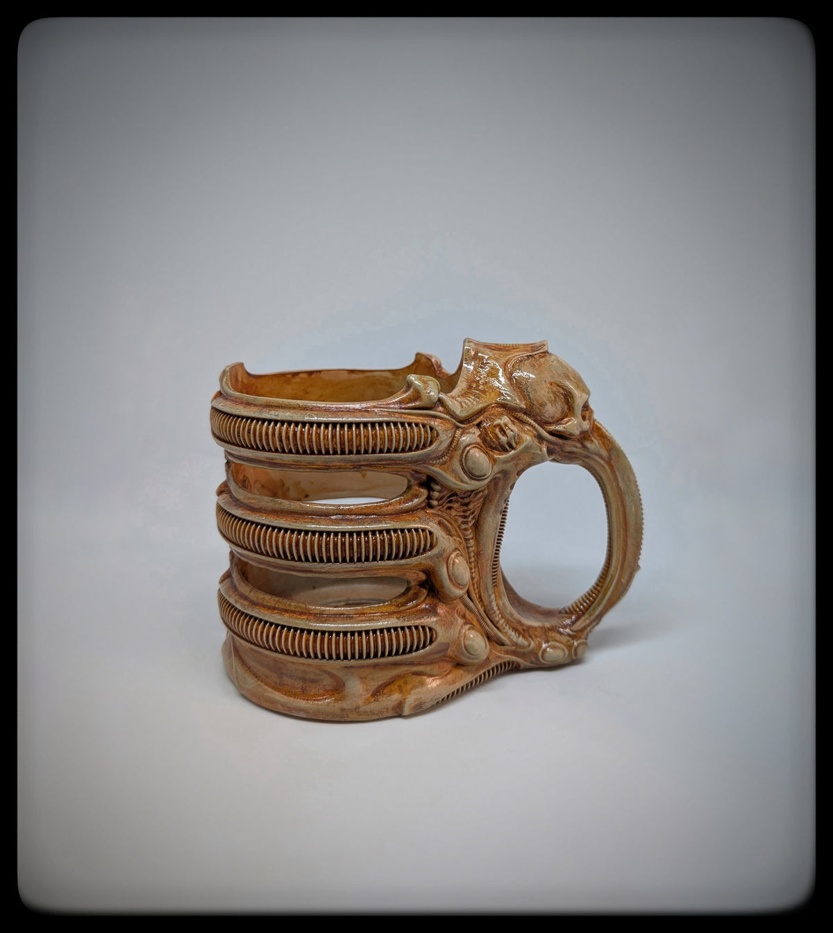 Biomecha Mug Holder – 3D Printed Resin, Hand-Painted Sci-Fi Art, Fits Beer Glass