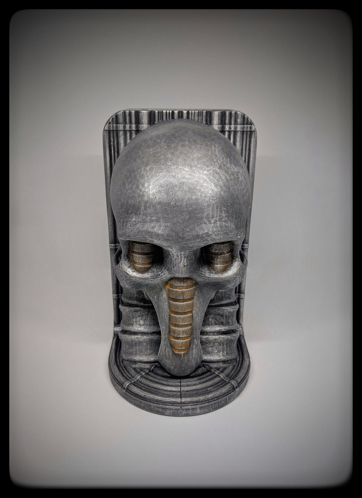 Biomechanical Art – Biomechanical Skull Height: 10.24 in (26 cm) 3D Resin Wall or Freestanding Sculpture