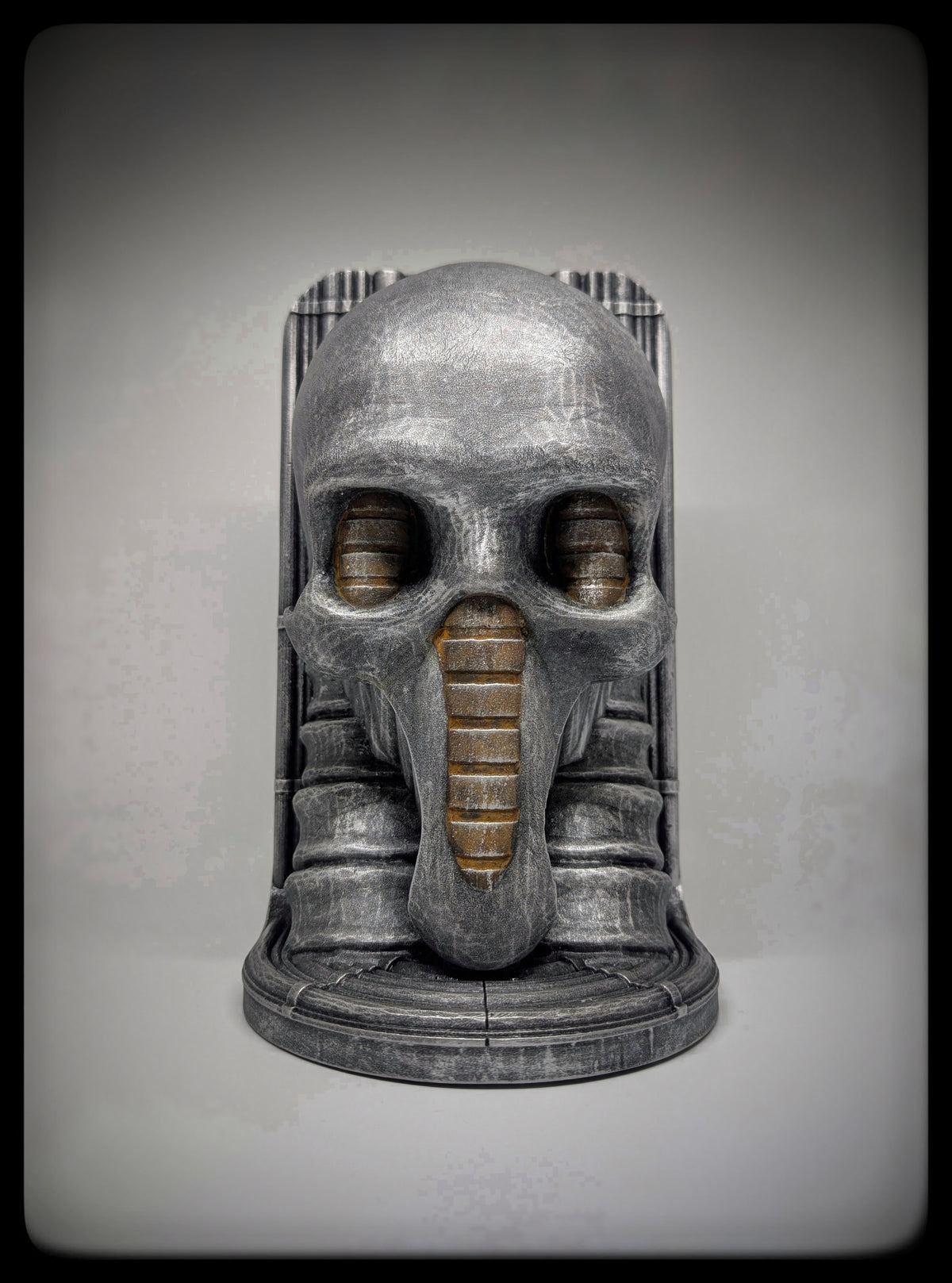 Biomechanical Art – Biomechanical Skull Height: 10.24 in (26 cm) 3D Resin Wall or Freestanding Sculpture