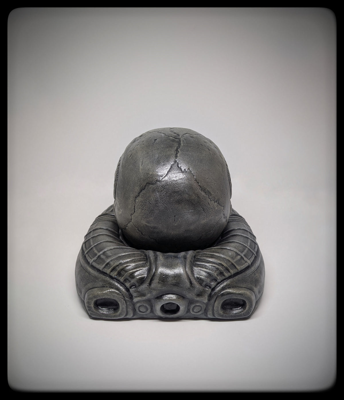 Alien Prometheus Engineer / Space Jockey Helmet – 3D Resin Sculpture 11 in (28 cm)