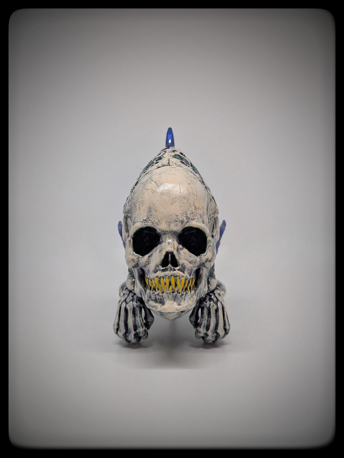 Inspired by Gerald Brom - Fish Monster Resin 3D Sculpture / Length: 7.68 in (19.5 cm)