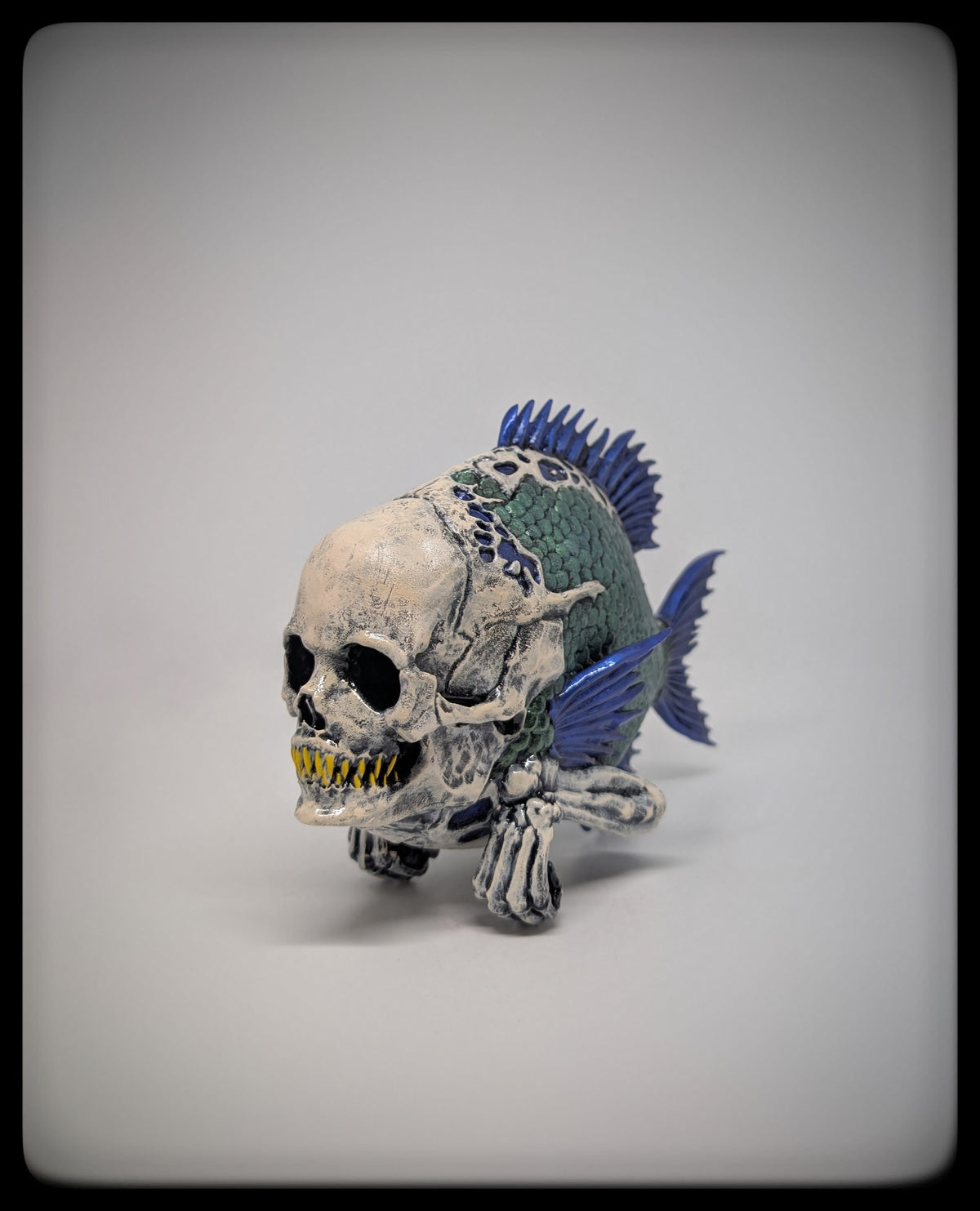 Inspired by Gerald Brom - Fish Monster Resin 3D Sculpture / Length: 7.68 in (19.5 cm)