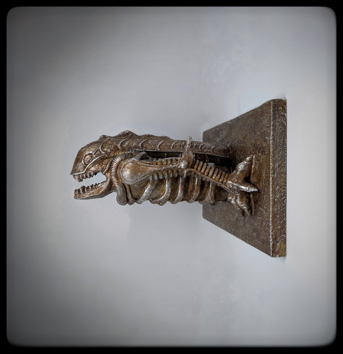 The Alien Gargoyle of Paisley Abbey Resin Sculpture 10.4 in (26.5 cm)
