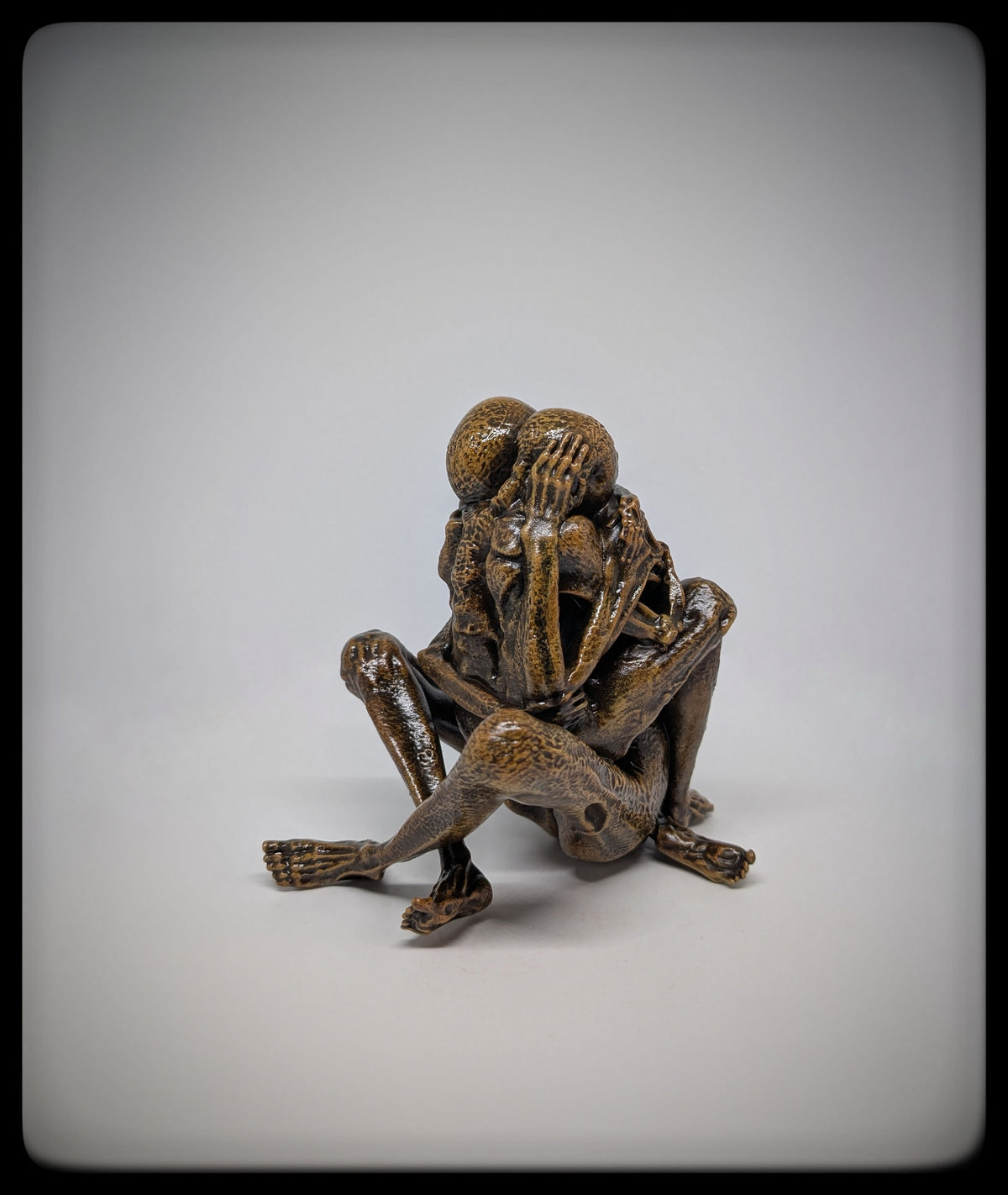 Inspired by Z.B. – The Embrace – 3D Resin Sculpture Height 5.9 in (15 cm)