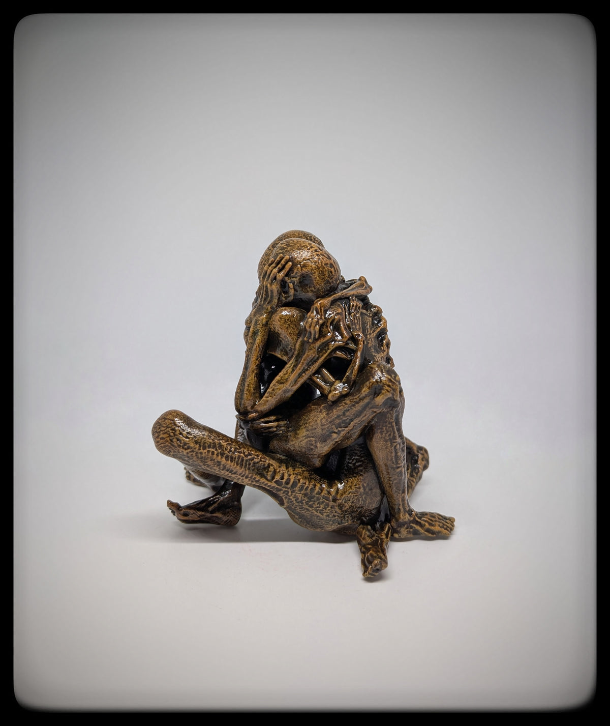 Inspired by Z.B. – The Embrace – 3D Resin Sculpture Height 5.9 in (15 cm)