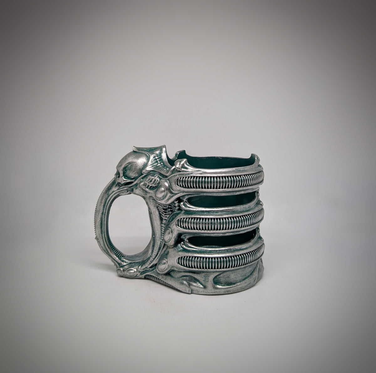 Biomecha Mug Holder – 3D Printed Resin, Hand-Painted Sci-Fi Art, Fits Beer Glass