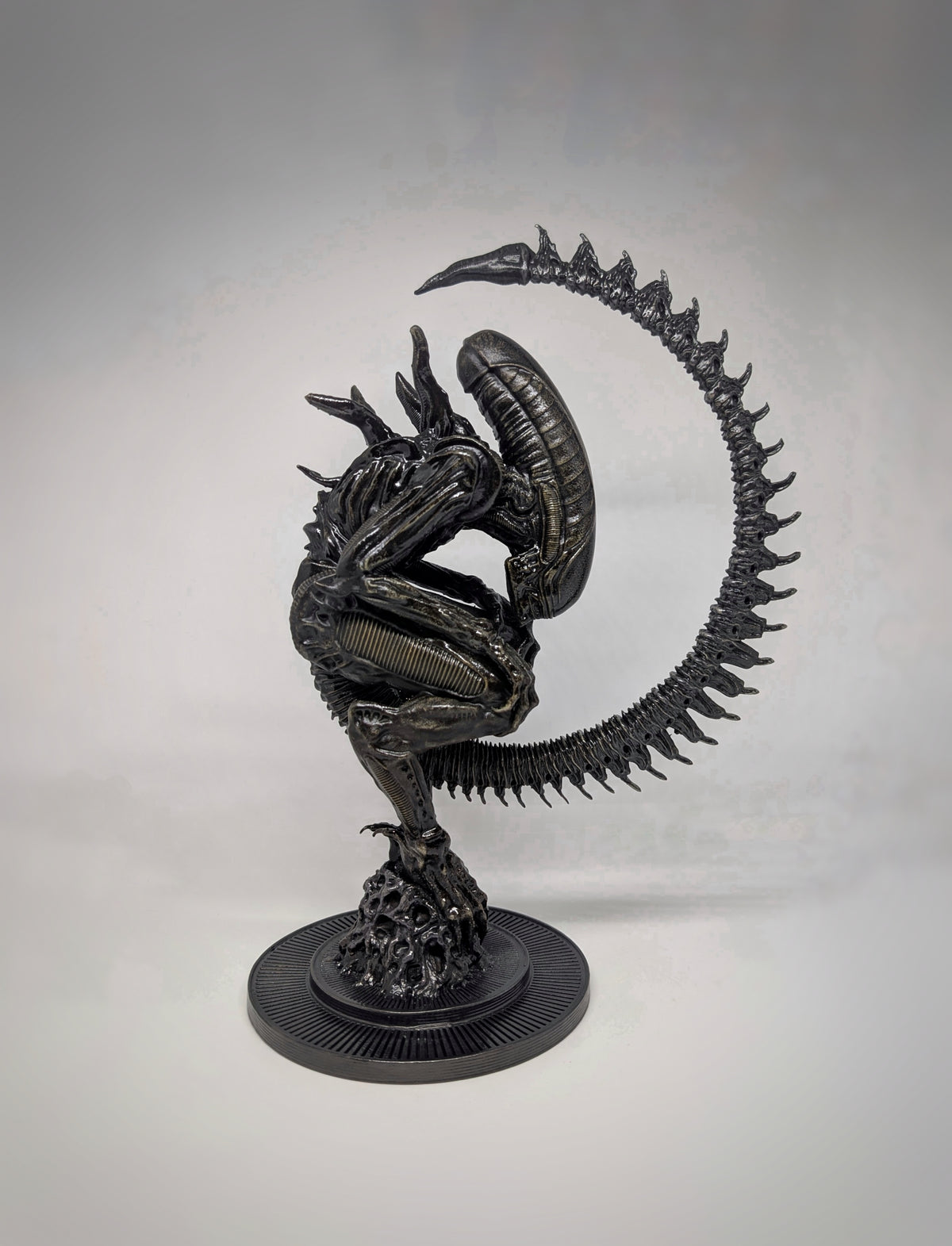 Alien Xenomorph Birth 3D Printed Resin Figure Hand-Painted 12.2" (31cm) Sci-Fi Art