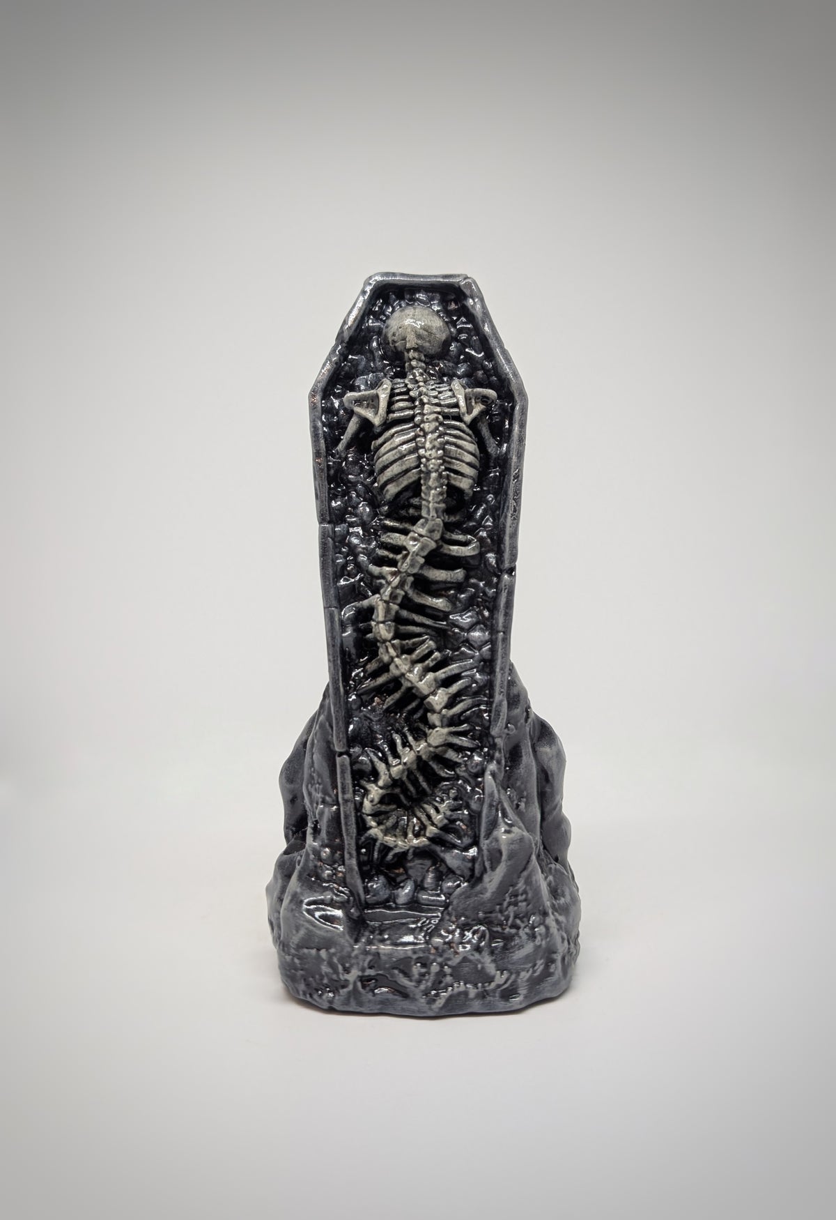 Homunculus Coffin - Hand-Painted Resin 3D Sculpture 6.89in (17.5cm) Dark Art