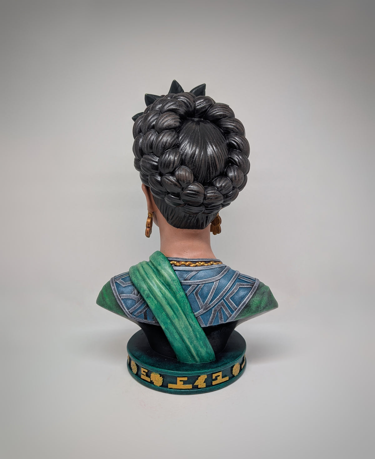 Frida Kahlo Bust Sculpture 3D Resin Hand Painted 10.83" (27.5 cm) Art Figure