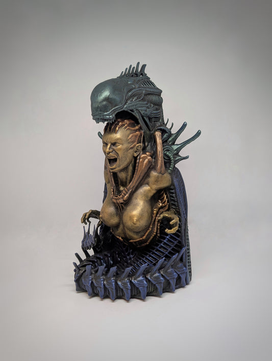 Alien Covenant Xenomorph 3D Resin Sculpture Hand Painted 11.42" (29 cm) Sci-Fi Art