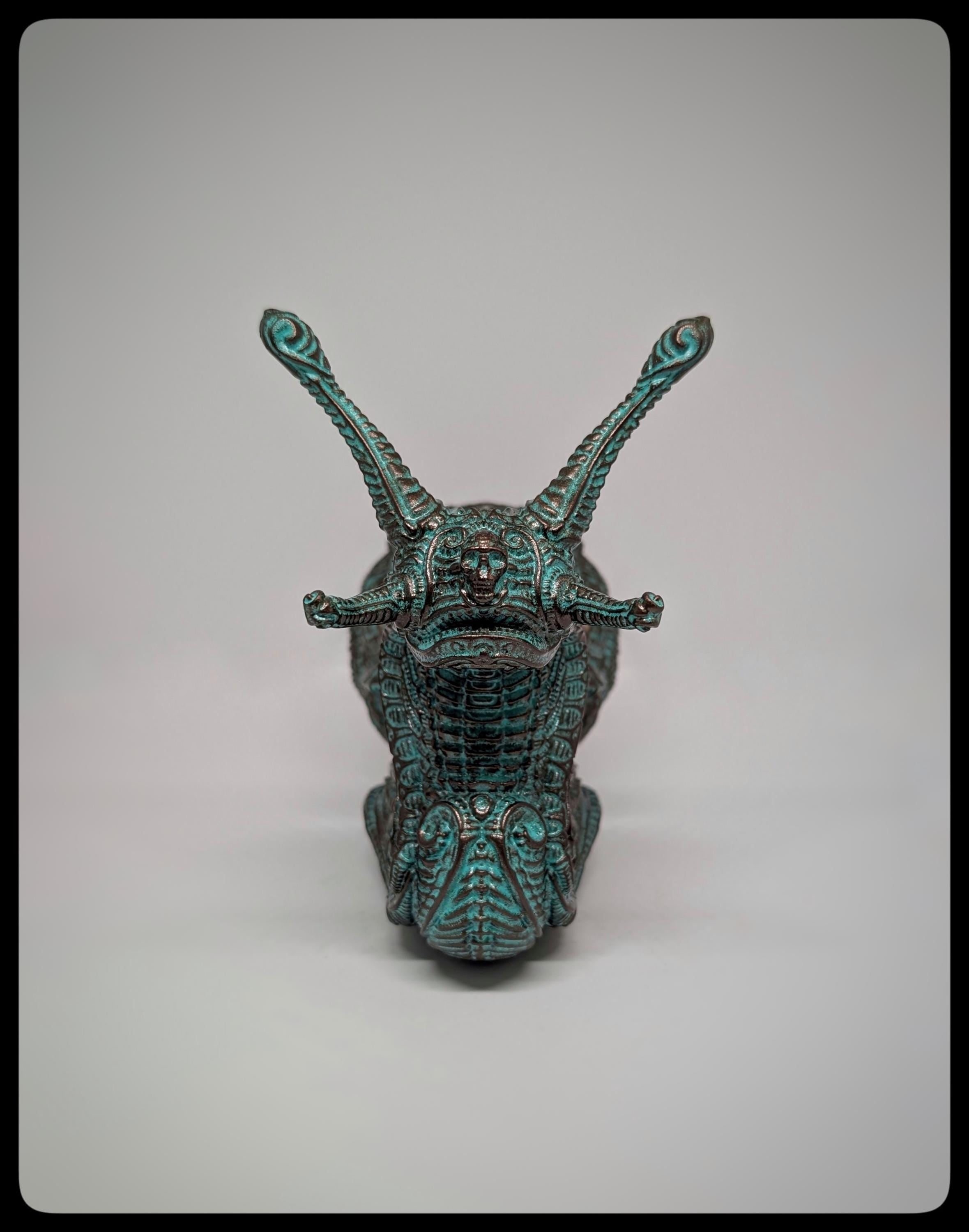 3D Resin Skull Snail Figurine –Height 6.10 inches (15.5 cm) x Length 8.27 inches (21 cm)
