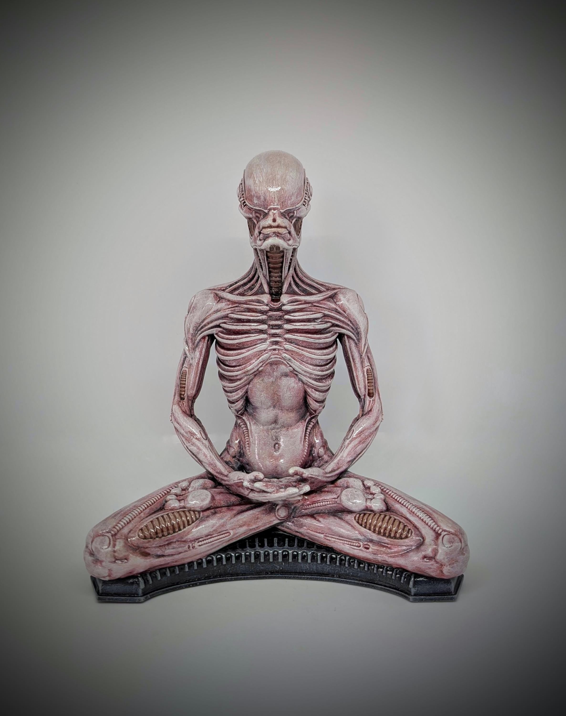 H.R. Inspired Alien Meditation 3D Resin Figure / Height 8.46" (21.5 cm/215mm)