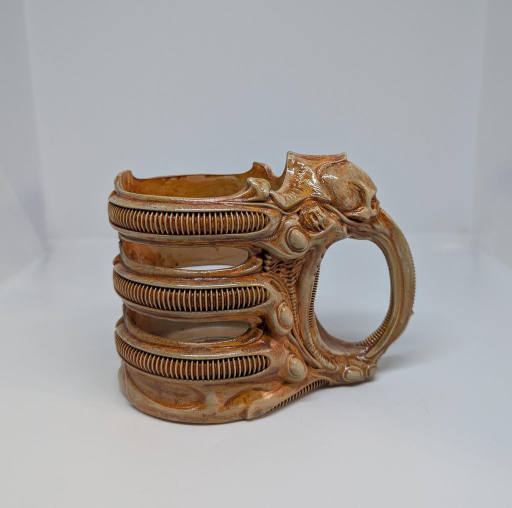 Biomecha Mug H.R. Giger Inspired – 3D Printed Resin, Hand-Painted Sci-Fi