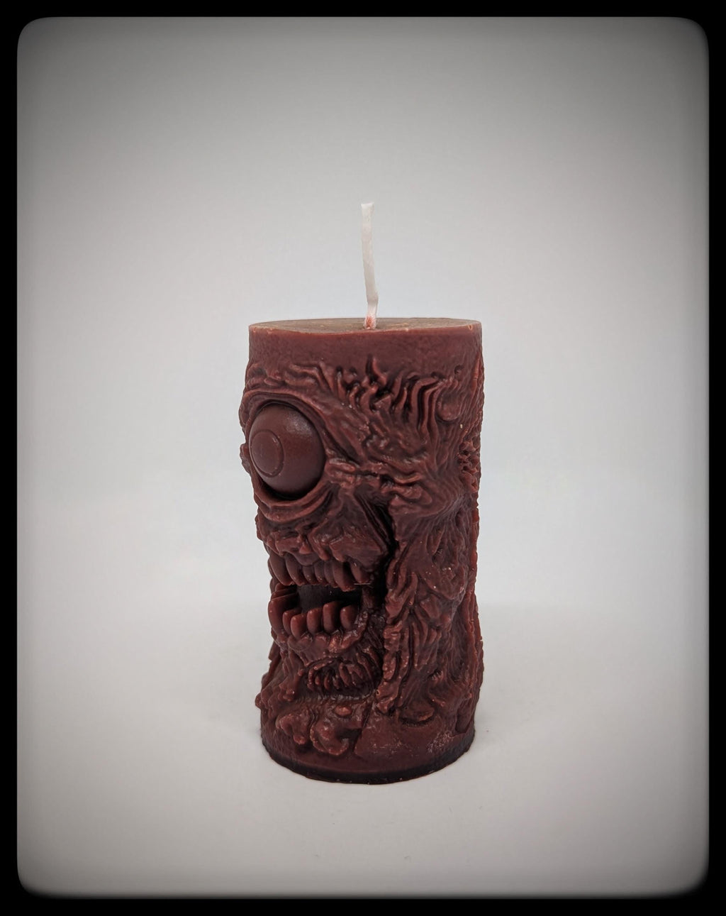 One-Eyed Monster Candle, Height 3.54 in (9 cm)  Dark Art Gothic /Sci-Fi Decor