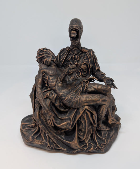 Alien Pieta Figure 3D Printed in Resin 5,5" (14 cm)| Sci-Fi Collectible