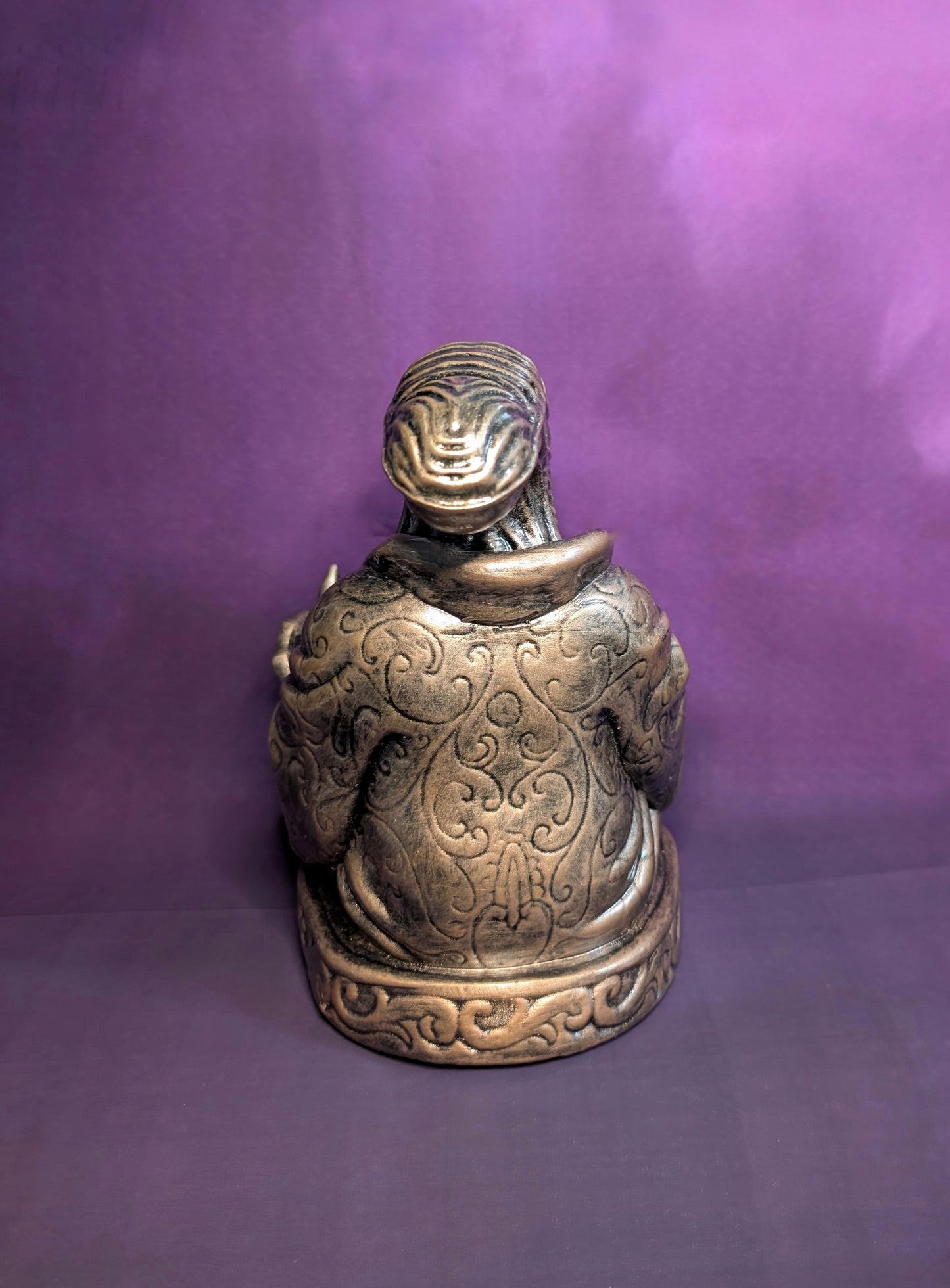 Alien Xenomorph Buddha 3D Resin Statue 8.66 in (22 cm / 220 mm) Height