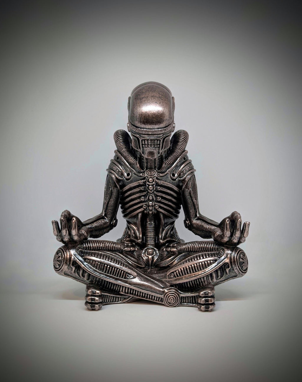 Inspired H.R. Giger Alien Xenomorph Figure 9in (23 cm) 3D Resin