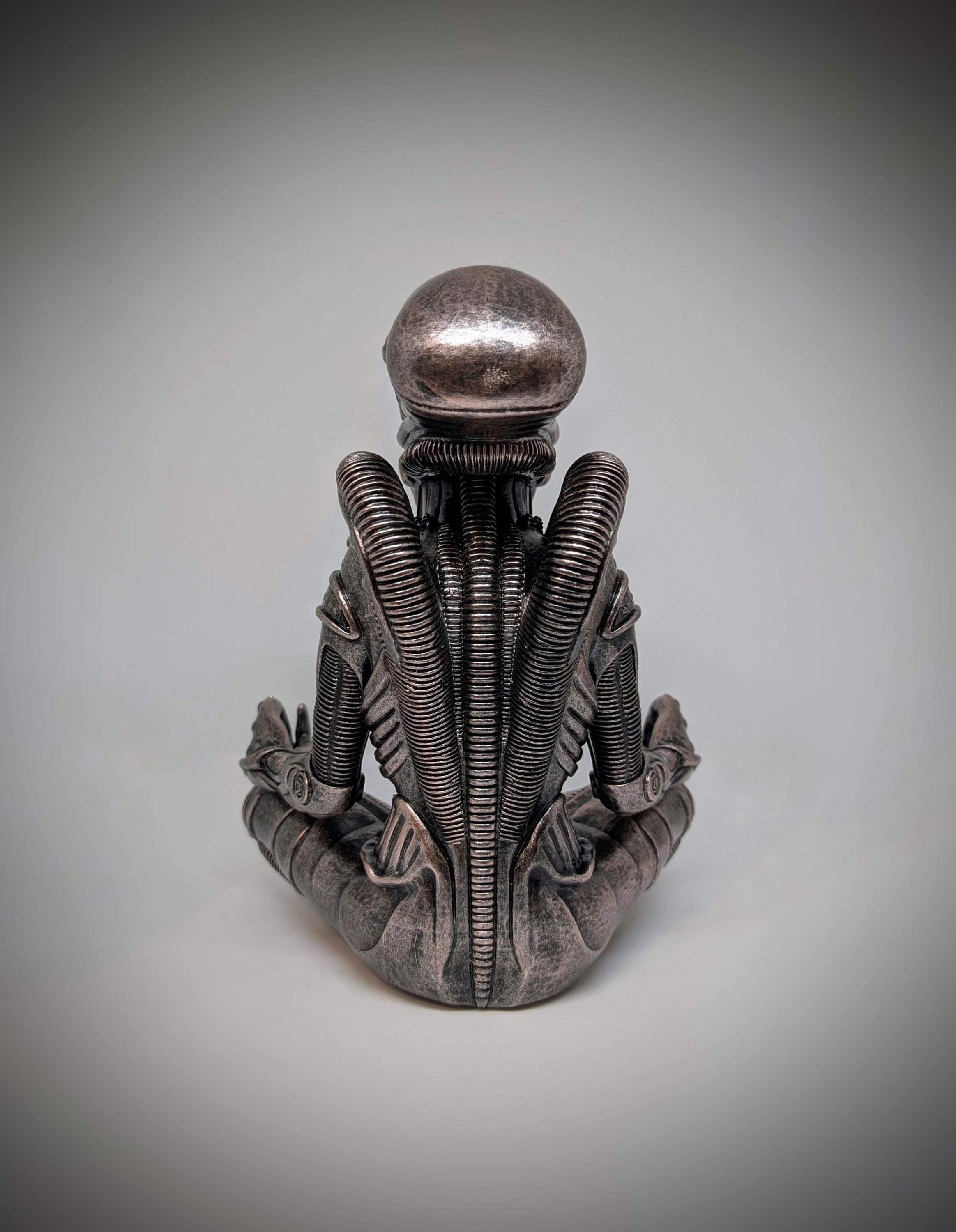 Inspired H.R. Giger Alien Xenomorph Figure 9in (23 cm) 3D Resin