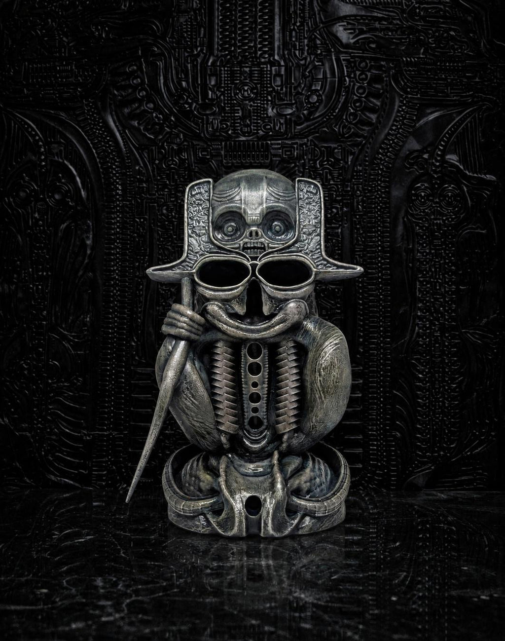 Inspired by H.R.Giger - NY City XVII Crowley 1981 Resin Sculpture 11.2in (28.5cm/285mm)