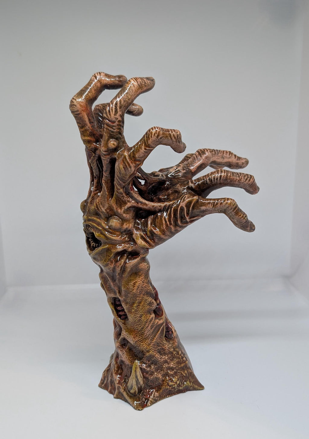 Zombie Split Hand 3D Printed Resin Sculpture / hand painted -Height 10,2 Inches (26 cm  / 260 mm)