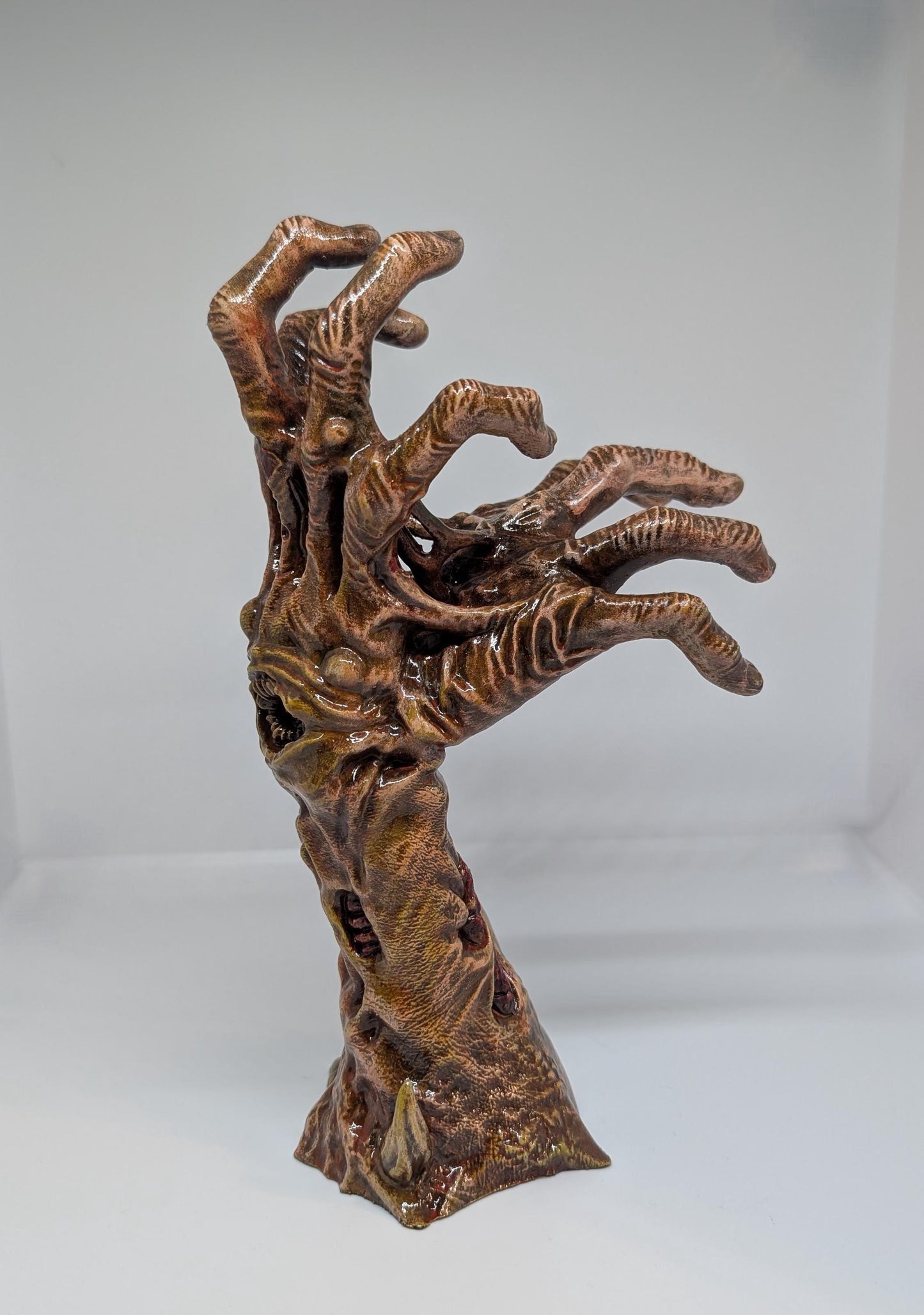 Zombie Split Hand 3D Printed Resin Sculpture / hand painted -Height 10,2 Inches (26 cm  / 260 mm)