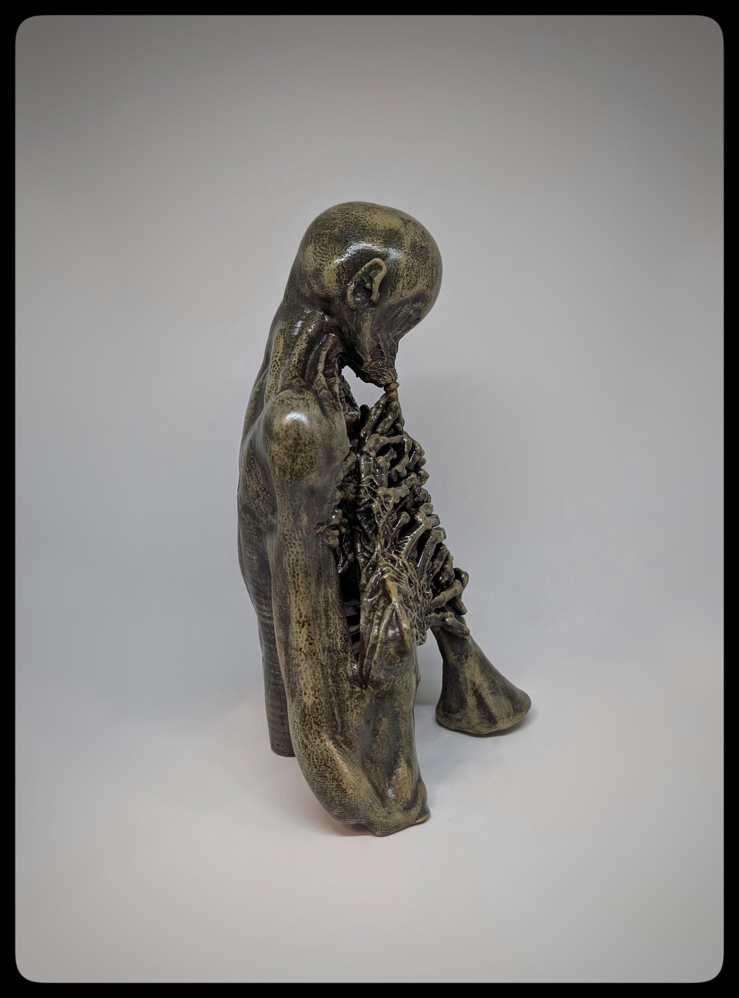Inspired Zbigniew Beksiński - The Trumpeter Figurine /3D Resin 10.2"(26cm/260mm)
