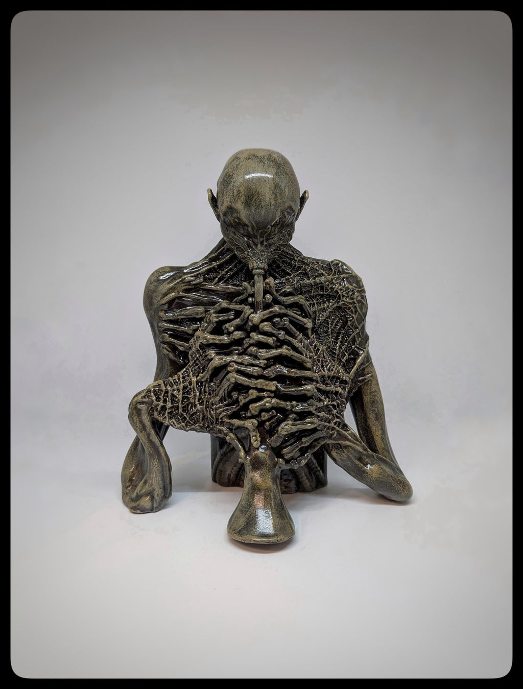 Inspired Zbigniew Beksiński - The Trumpeter Figurine /3D Resin 10.2"(26cm/260mm)