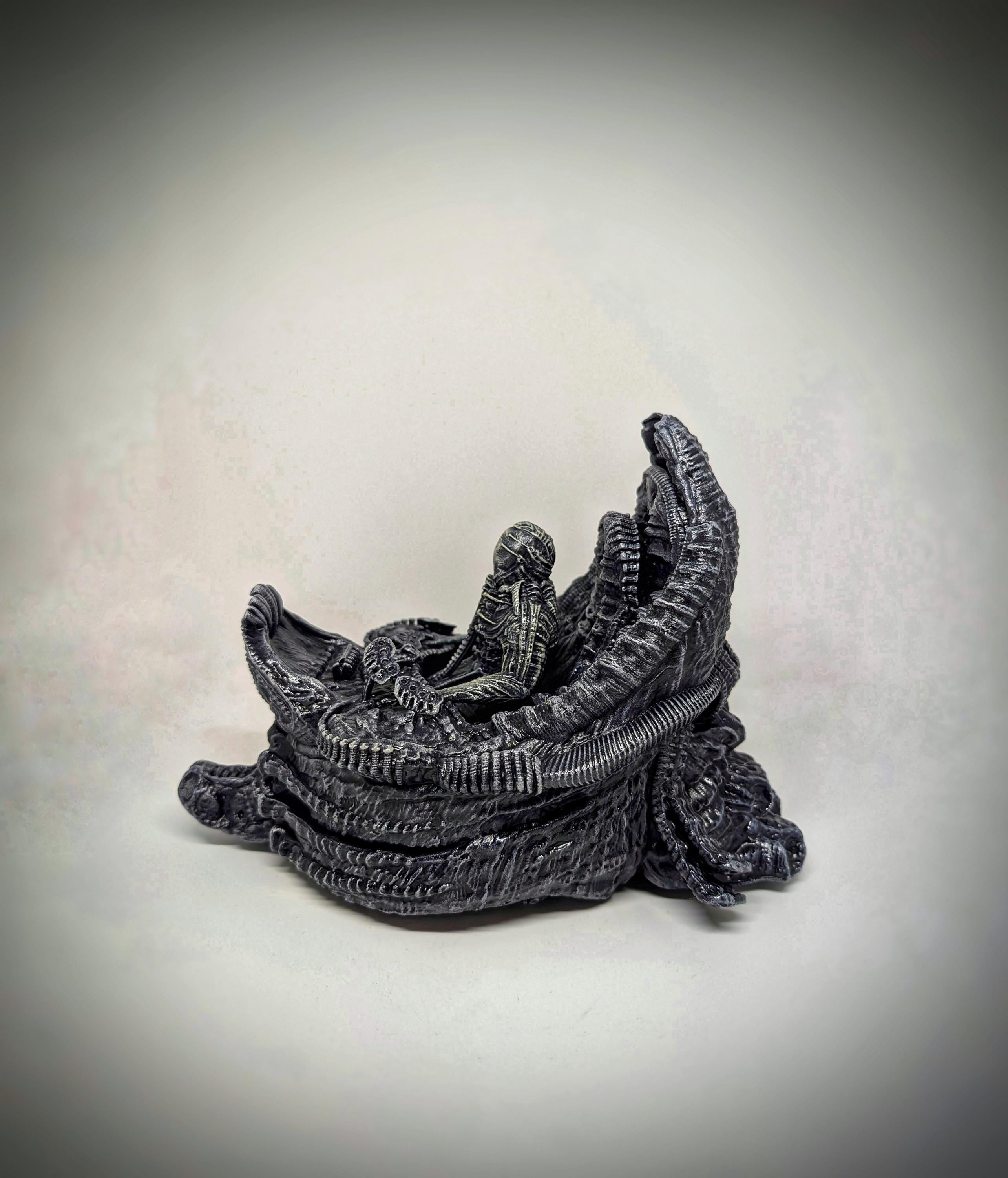 Inspired by H.R. Giger Space Jockey Resin Sculpture 7.7in (19.5cm) x 10.2in (26cm)