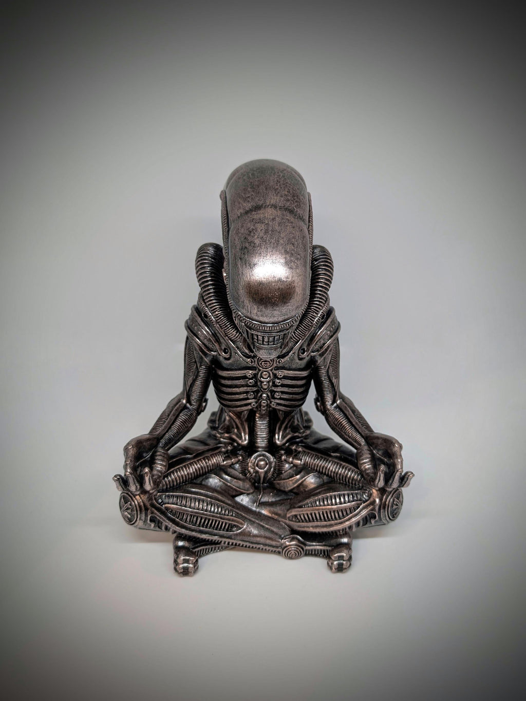 Inspired H.R. Giger Alien Xenomorph Figure 9in (23 cm) 3D Resin