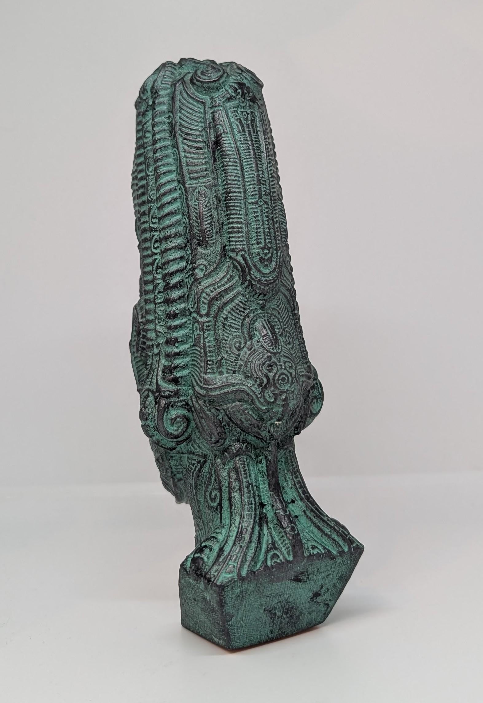 The Conduit design by Zane Rogers – Striking 3D Printed Resin Sculpture Height 7,5 inches (19 cm 190mm)