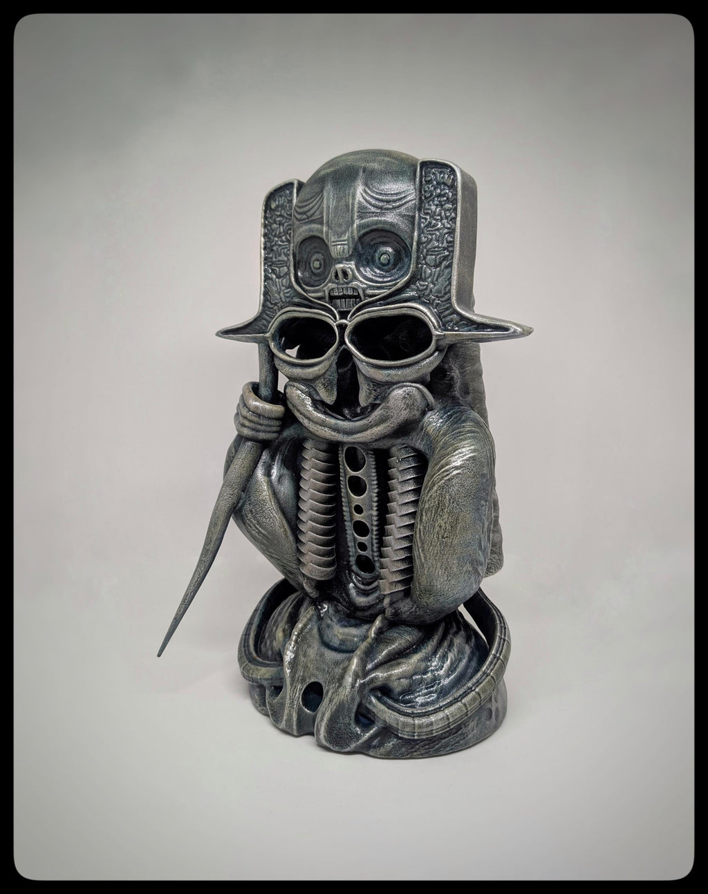Inspired by H.R.Giger - NY City XVII Crowley 1981 Resin Sculpture 11.2in (28.5cm/285mm)