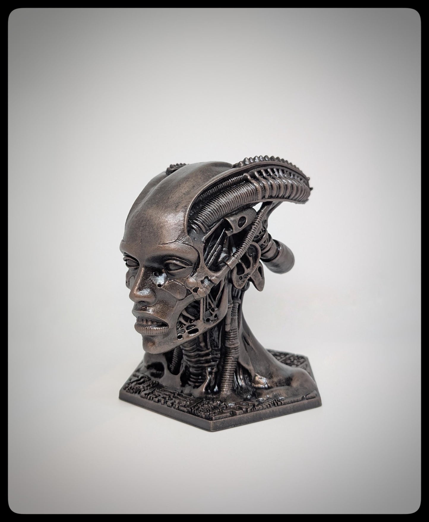 Cyber Head 3D Resin Sculpture 5.9in (15 cm/150 mm) Biomechanical Art