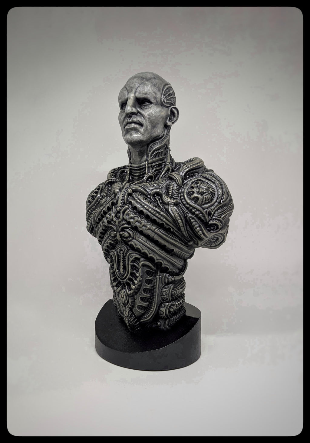 Inspired by H.R. Giger – The Engineer Figure (Prometheus), 3D Resin, 11.8 in (30 cm / 300 mm)