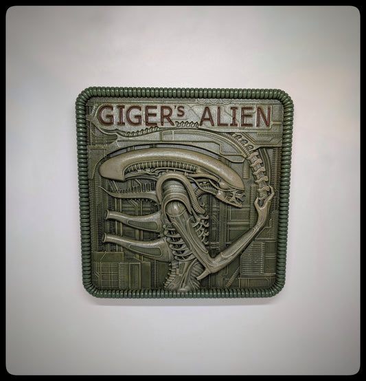 Alien Wall Plaque 10.2 in (26 cm / 260 mm) 3D Resin Art