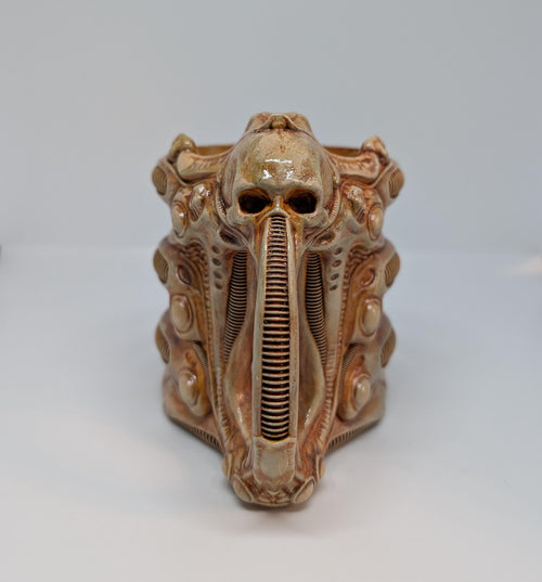 Biomecha Mug H.R. Giger Inspired – 3D Printed Resin, Hand-Painted Sci-Fi