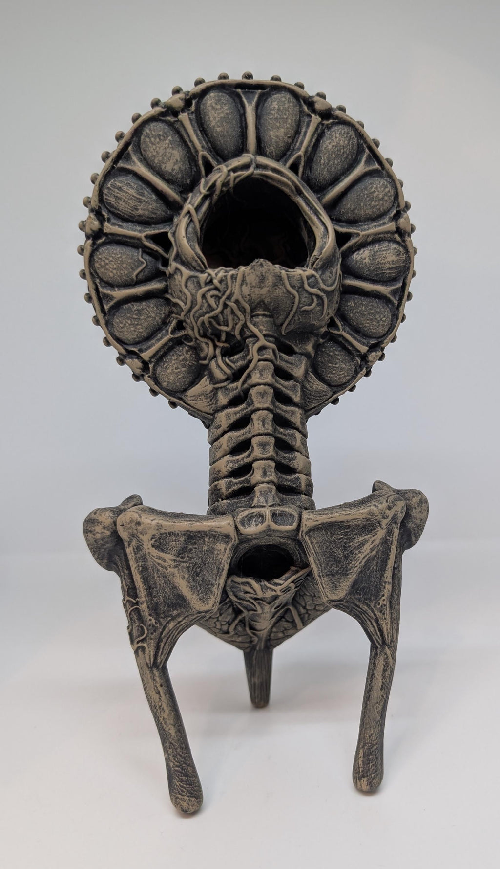 The Monarch  Figurine 3D printing resin / Height 8.7 inches (22cm / 220mm)