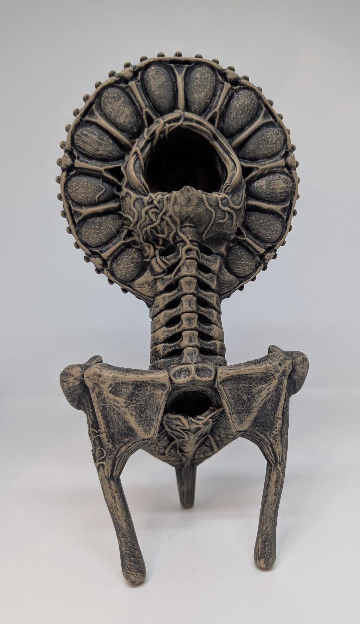The Monarch  Figurine 3D printing resin / Height 8.7 inches (22cm / 220mm)