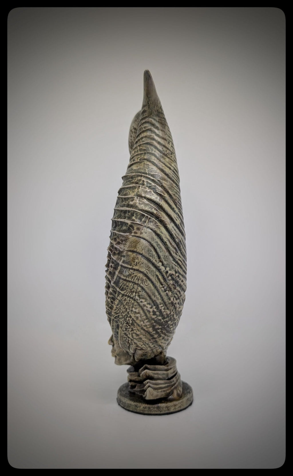 Inspired by H.R. Giger  THE MAGICIAN* 3D Resin Sculpture 8.7 inch (22 cm/220mm)